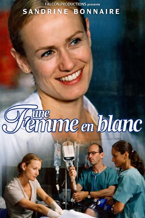 Une femme en blanc